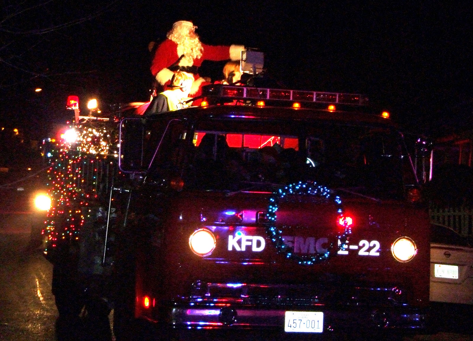 Santa Visits Kyle with the Kyle Fire Department! (Schedule)